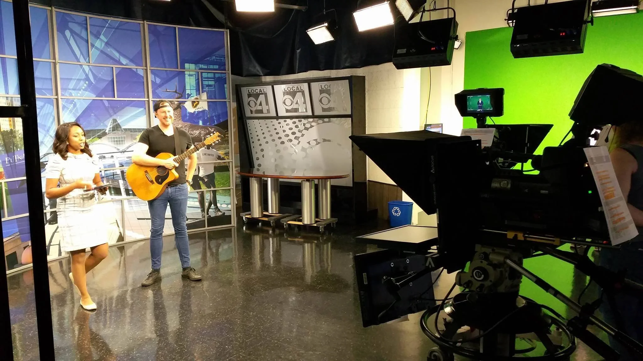 Grayson Live On Whbf Tv Cbs Affiliate In Quad Cities Grayson