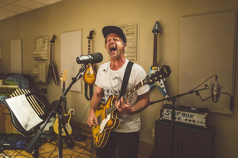 switchfootdynamo-007.jpg