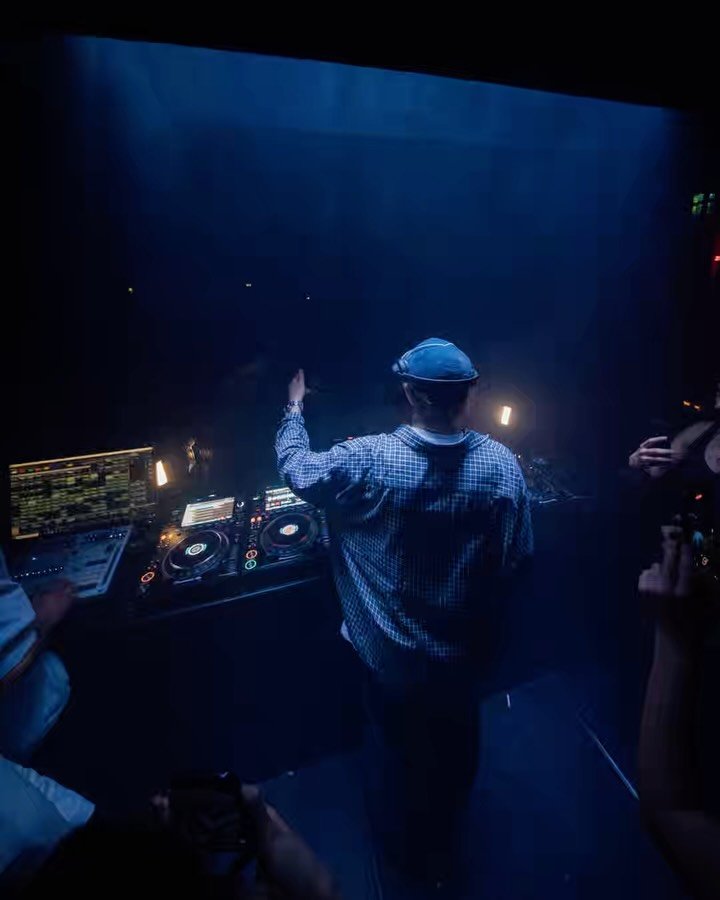 Grazie mille milano for this amazing &amp; intimate fashion week night on the decks! 🍝 @voltclub.milano