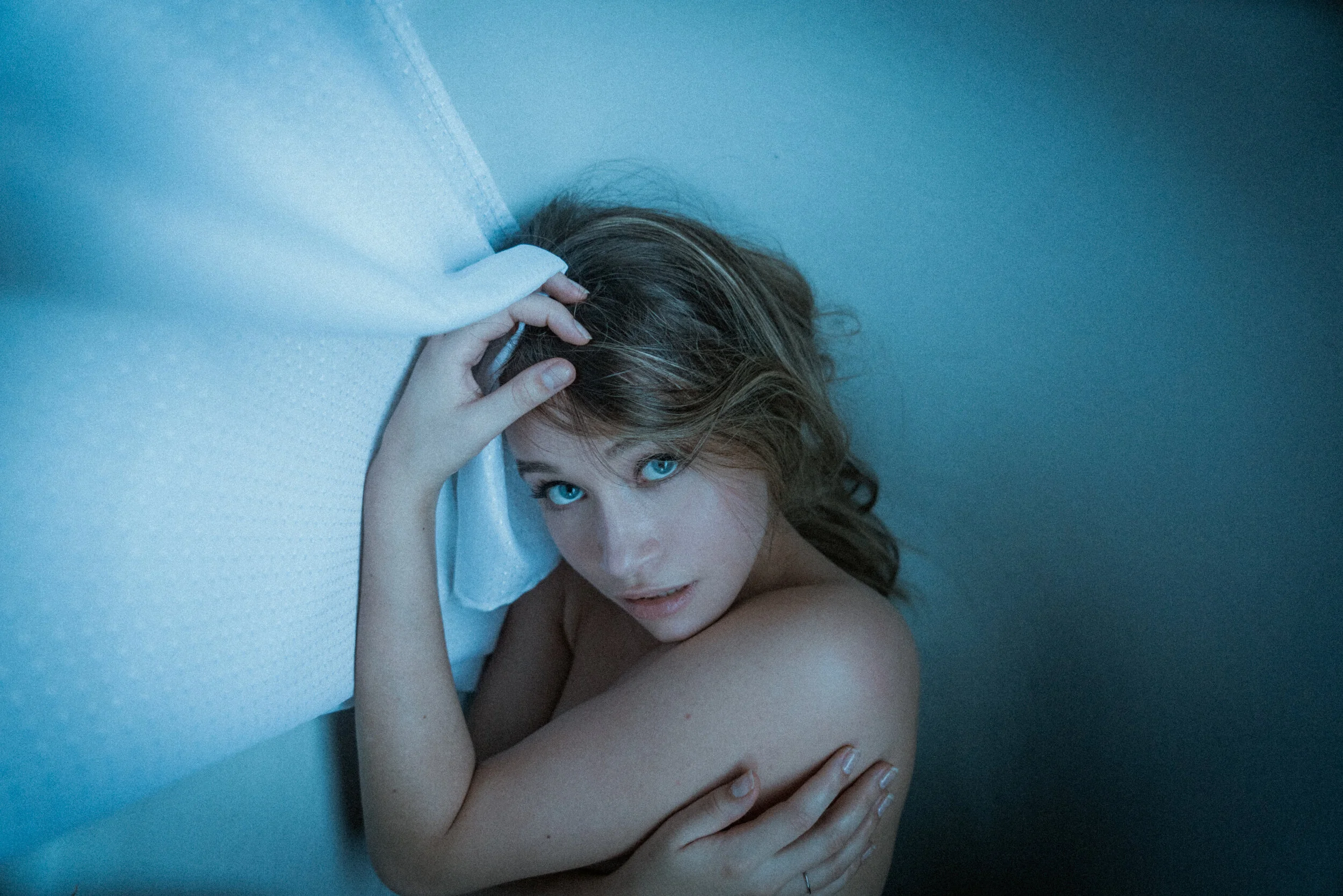 in bathtub look up.jpg