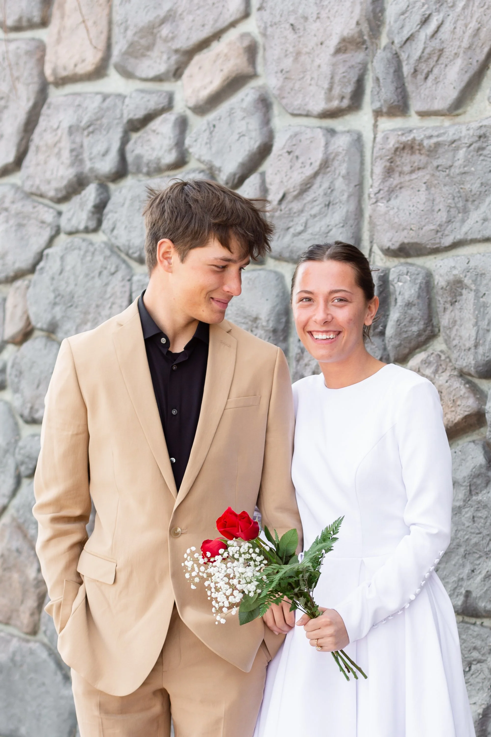 Vibrant wedding photographer Duluth MN