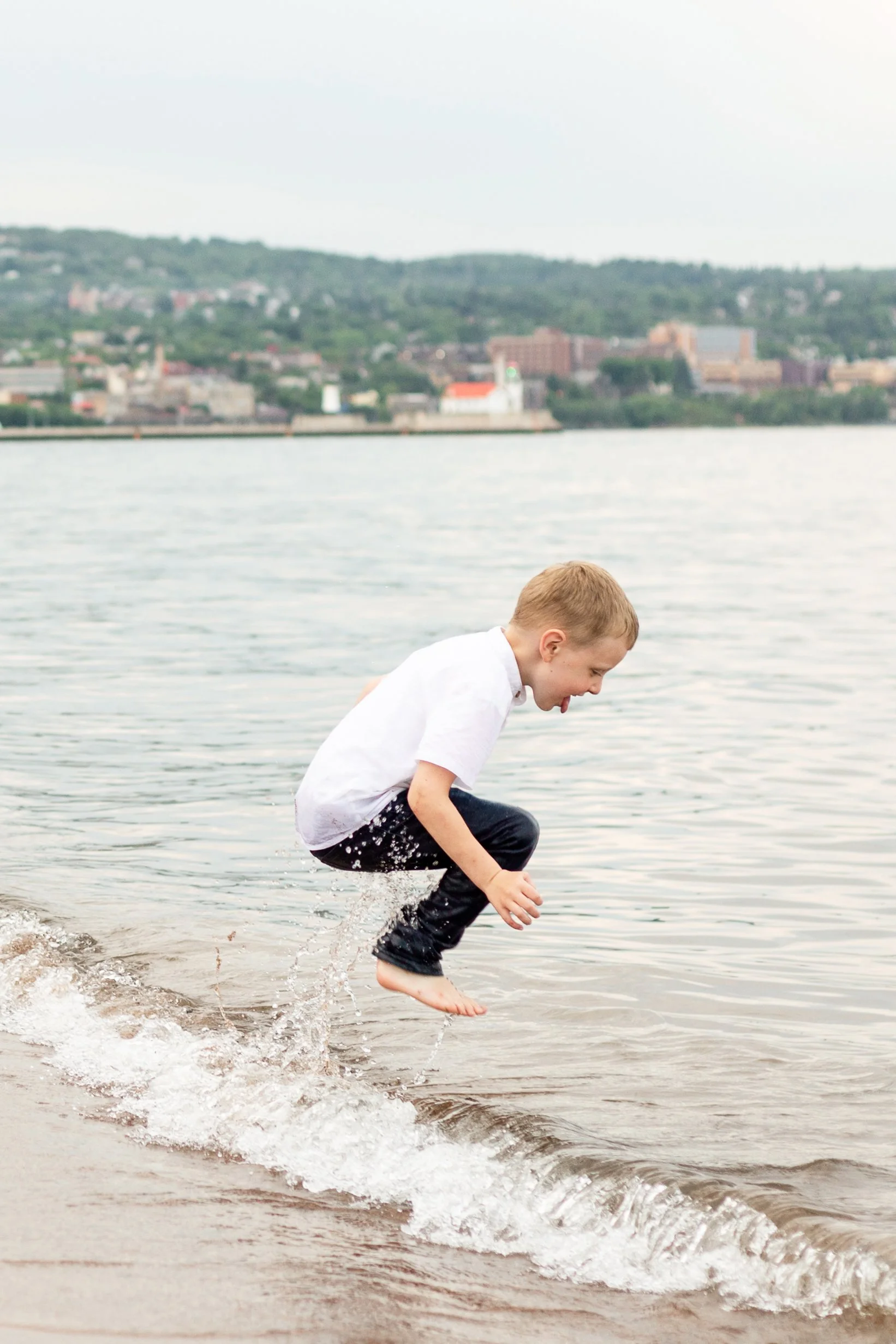 Two Harbors Family Photographer
