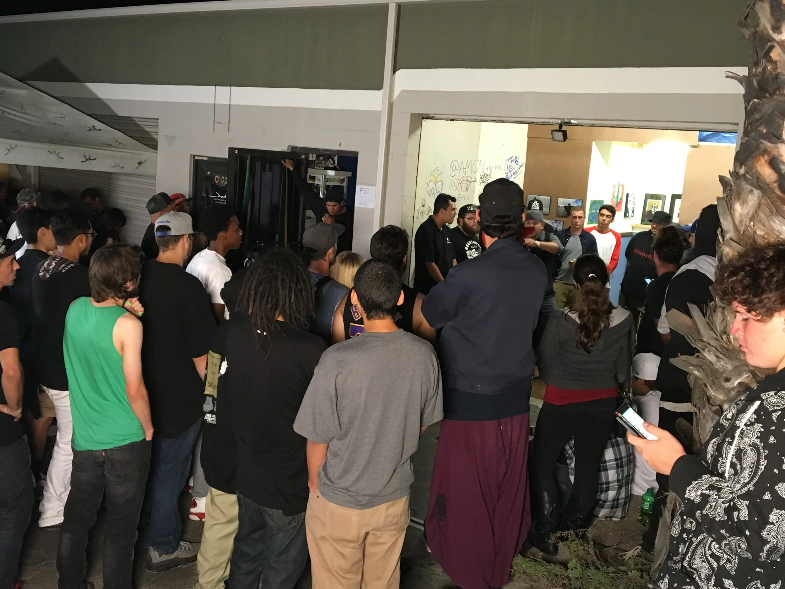 Shots Fired Rap Battles at one of the art shows. Rappers came from Oakland, Riverside, San Diego, Los Angeles and more. The ladies joined the party also. Shout out Schoolyard Records on Wisconsin in Oceanside California... @shotsfiredrap DJ SETR /// CHUCKLOUDRY /// ART SHOW 3 