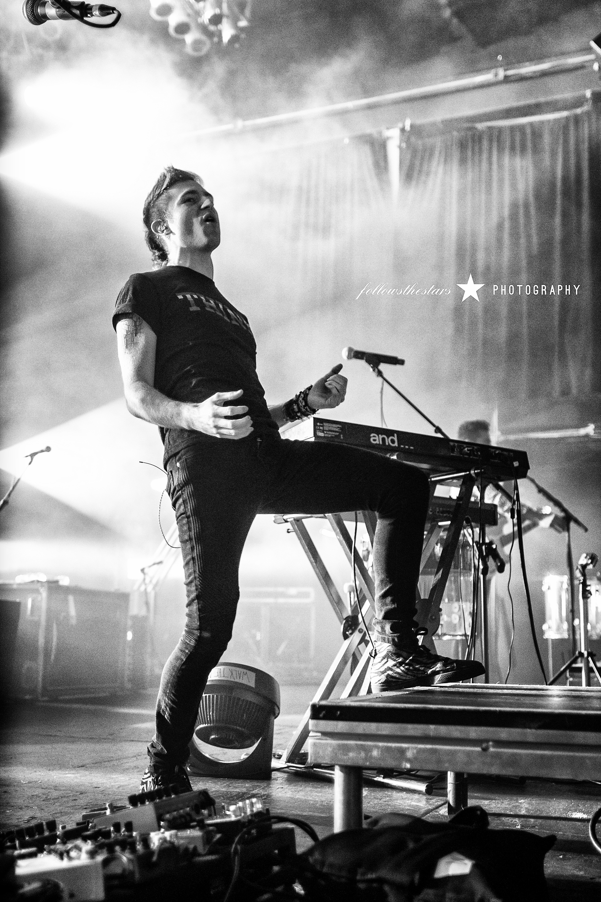 WALK THE MOON