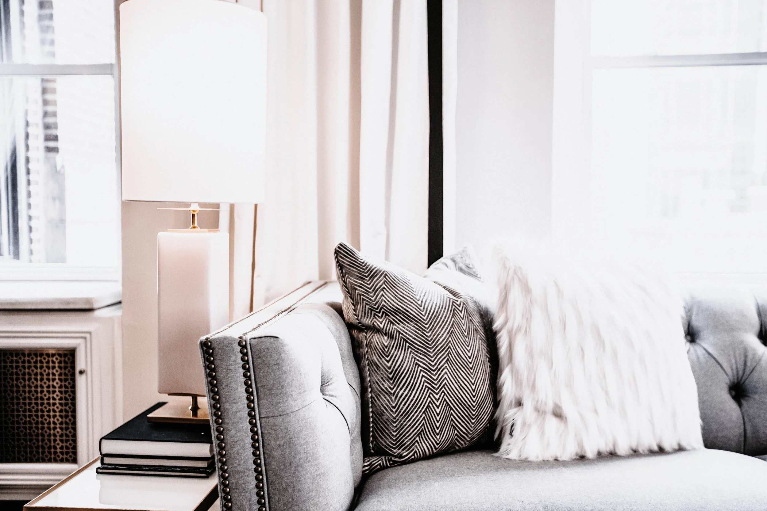 THE NORMA JEANE SUITE AT THE LEXINGTON HOTEL (LIVING ROOM, CROP)