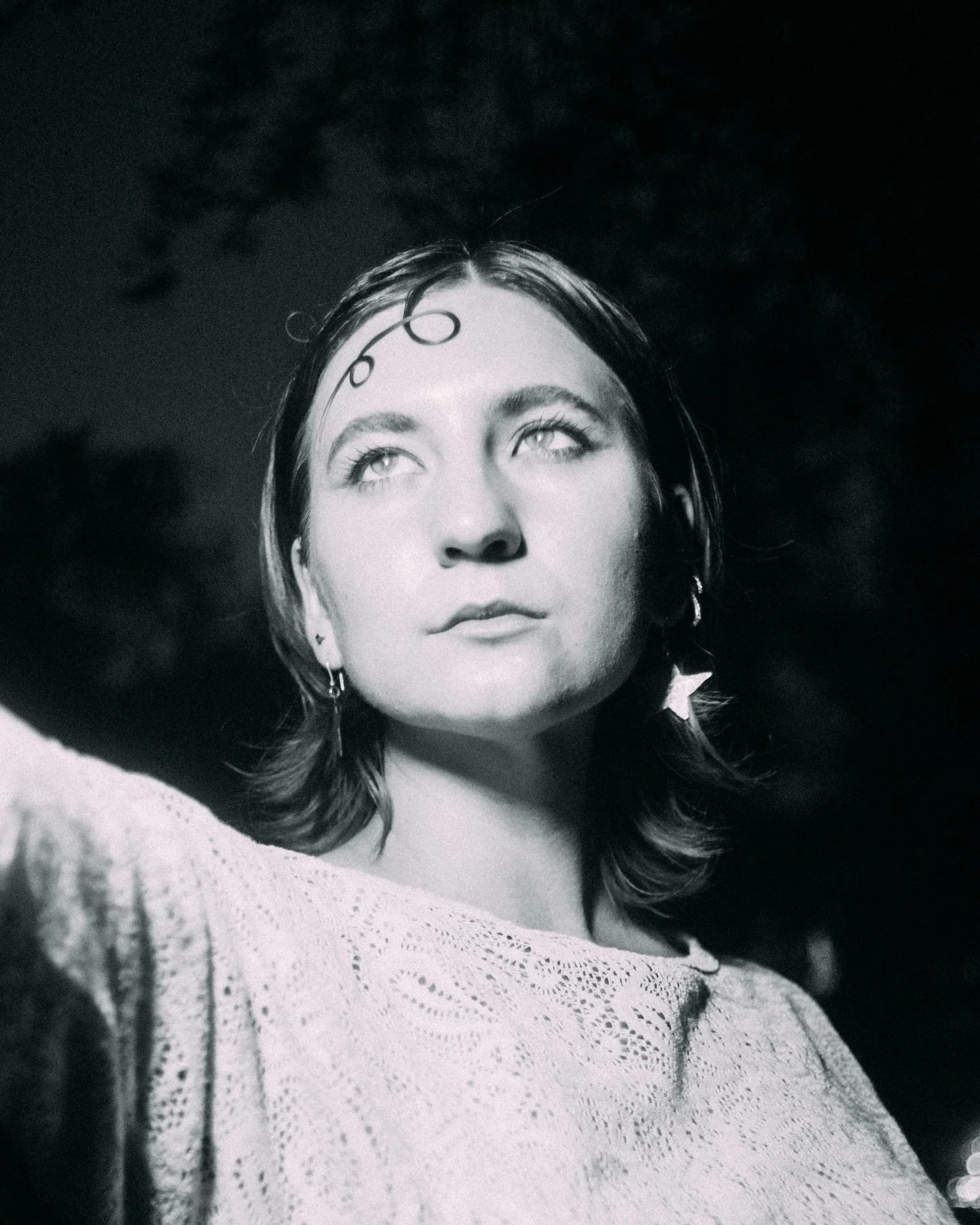 June giving some epic medieval vibes at the park (1/3)

@junehucko @totallyjune