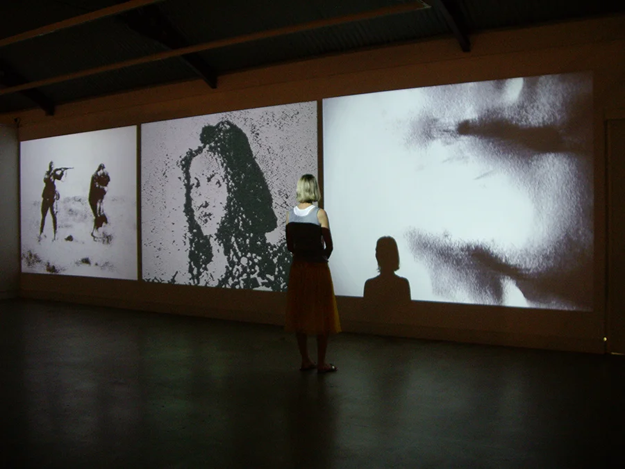 VIDEO INSTALLATION