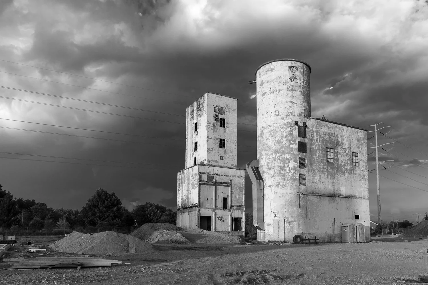 20160801-2016-08-01_two towers_IMG_3746.jpg