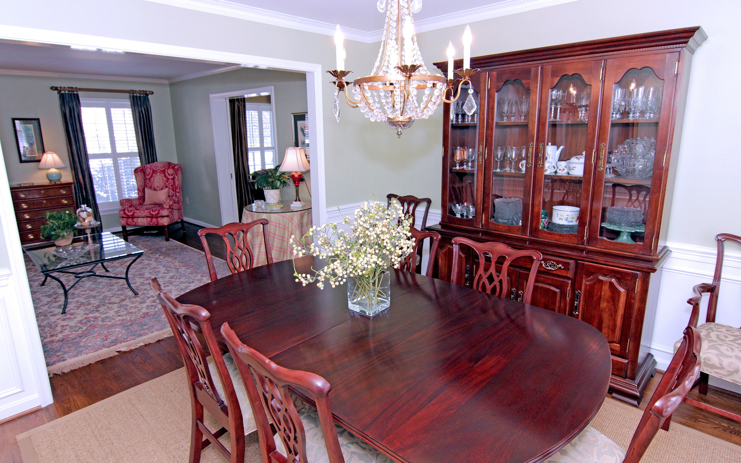 Dining Room looking to Living Room.jpg