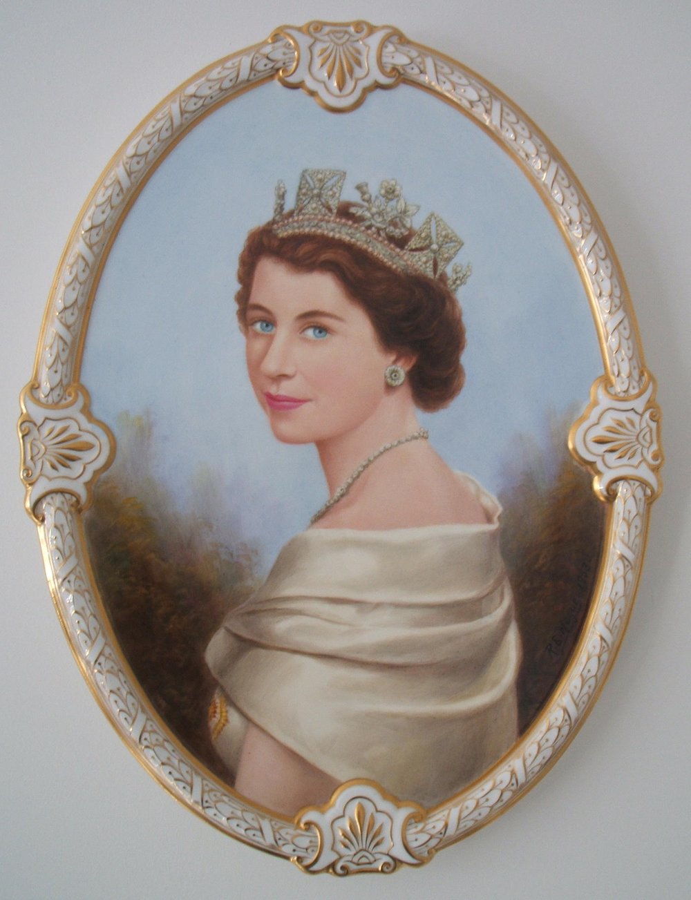  royal-crown-derby-elizabeth-II-douglas-hague-coronation-plaque-1953 