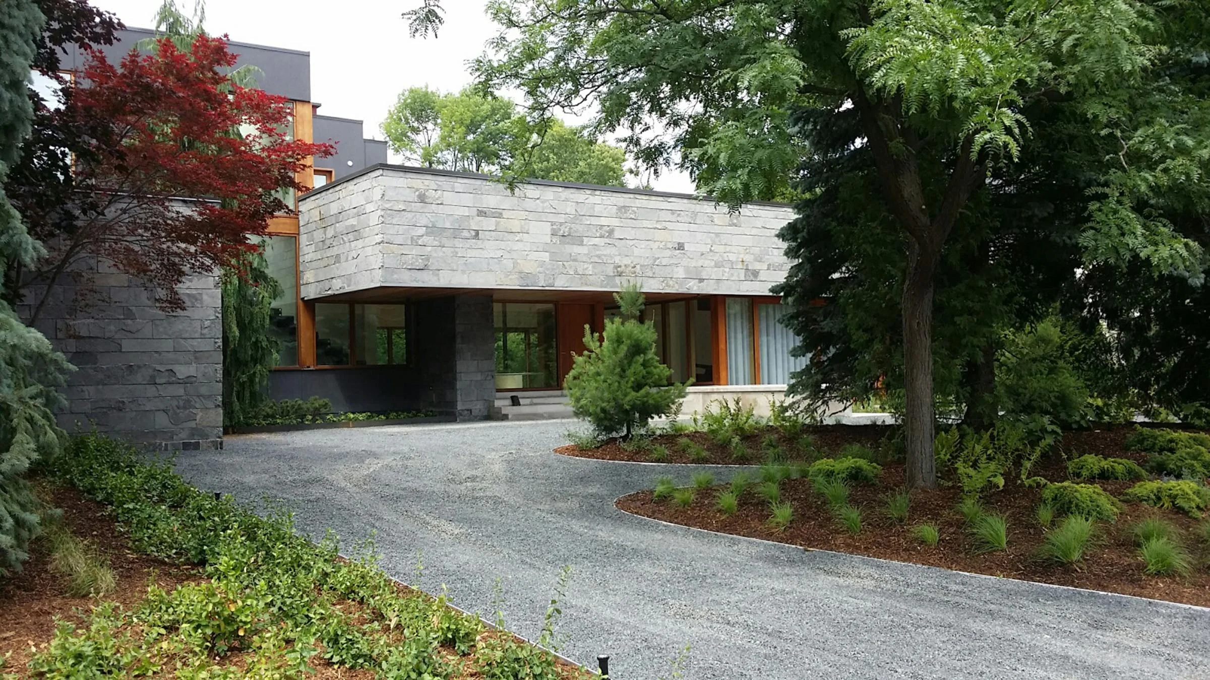 exterior1.jpg