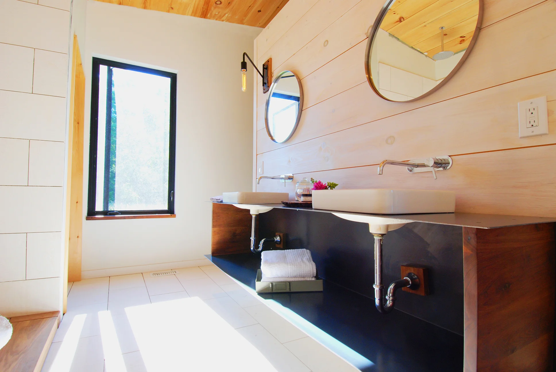 master washroom 2.jpg