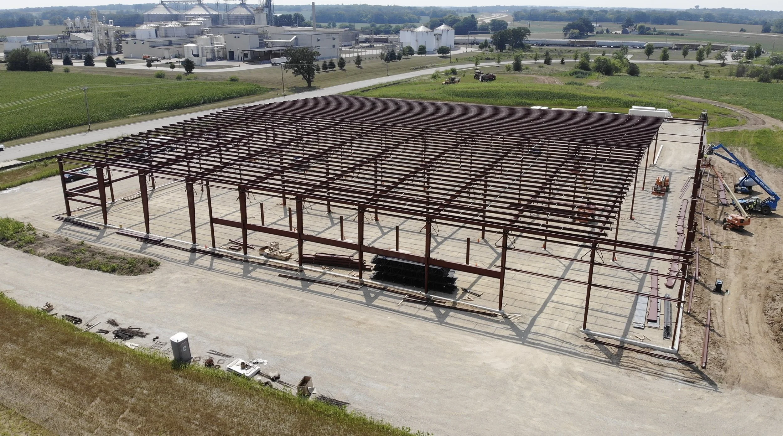 redhawk-metal-building-in-construction-wisconsin.jpg