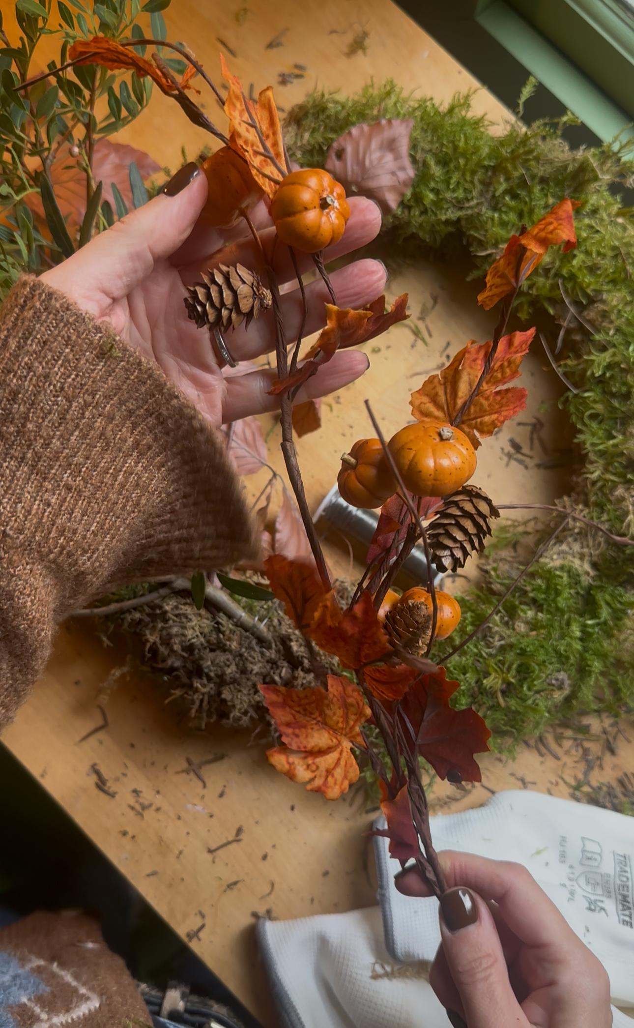 autumn wreath making