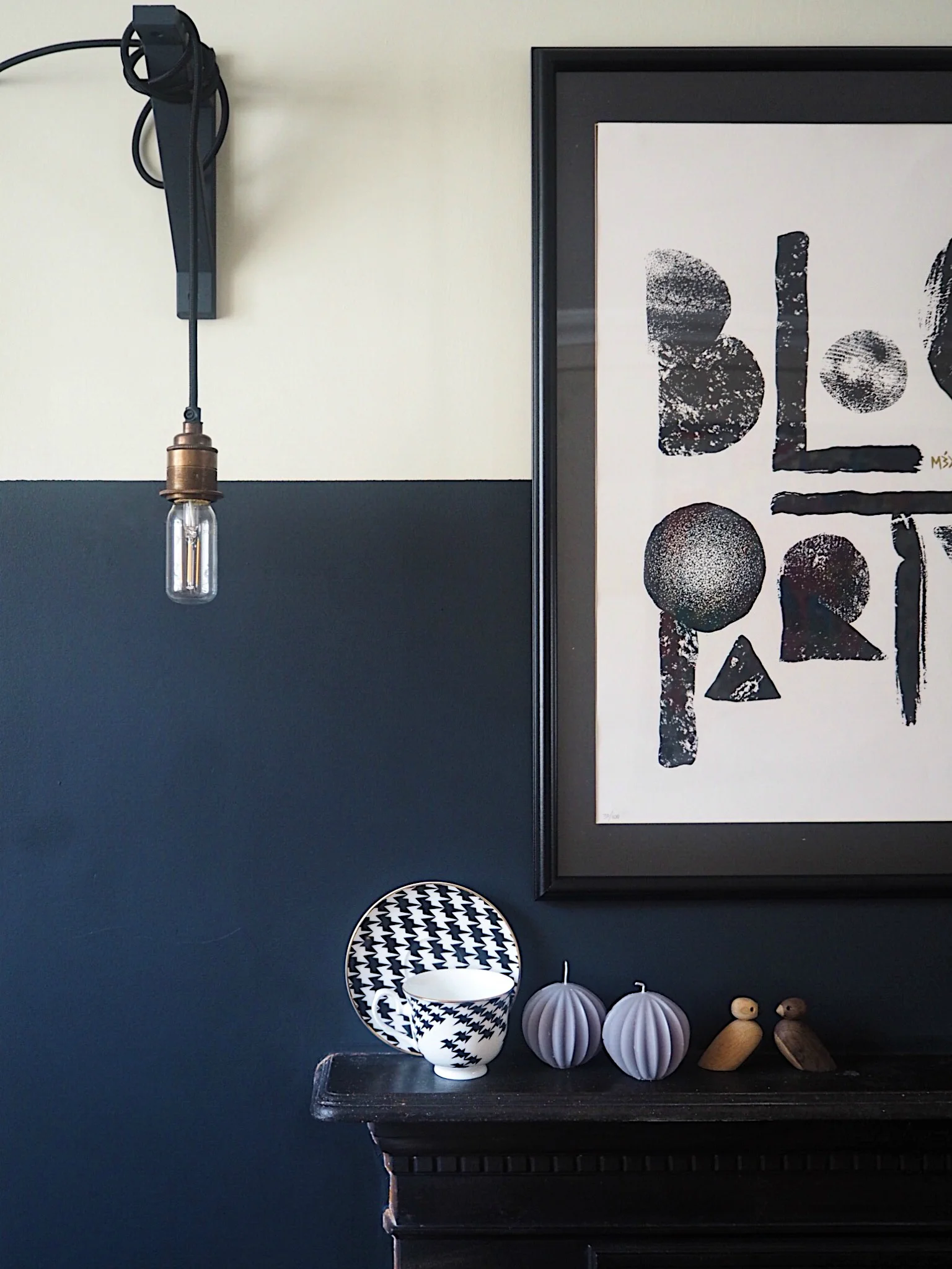 hanging+pendant+wall+light.jpg