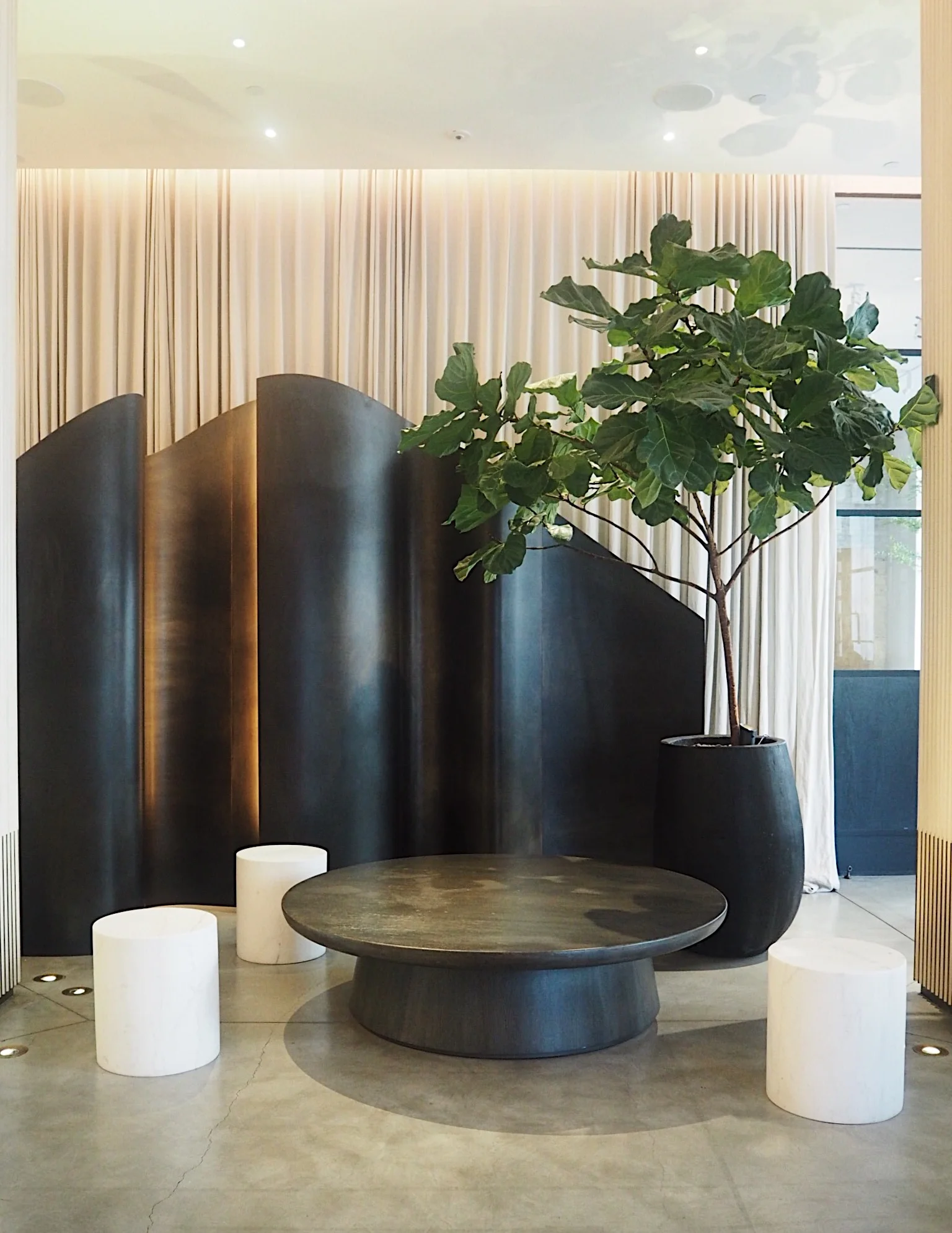The reception of the 11 Howard Hotel