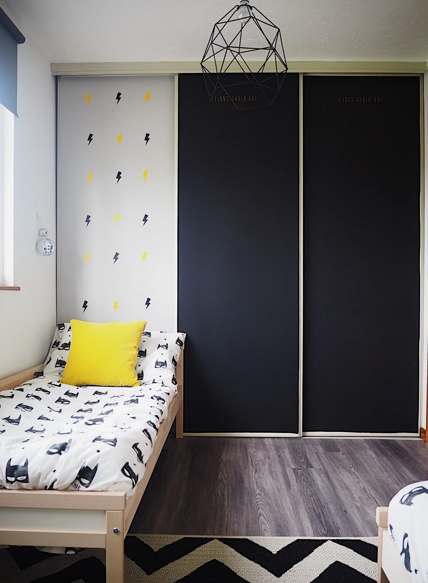 cool boys bedroom.JPG