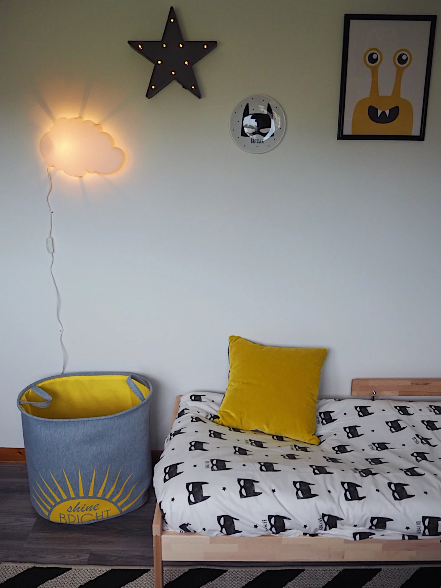cool boys bedroom.JPG