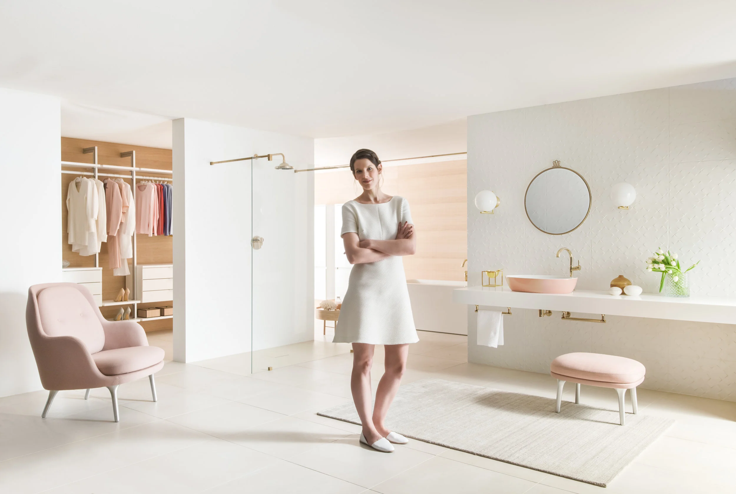 Gesa Hansen with one of her pink sinks for Villeroy &amp; Boch