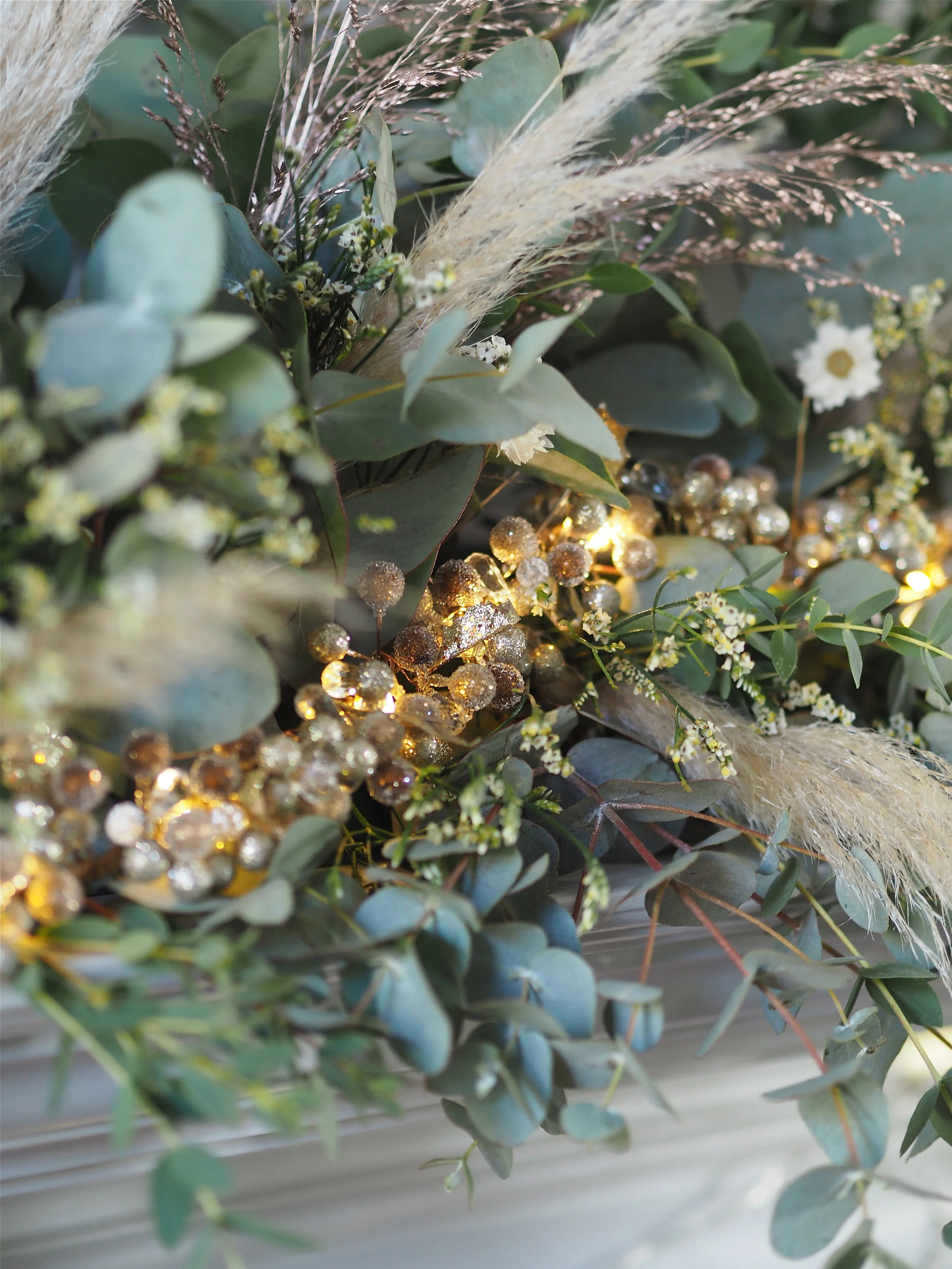 DIY Pampas Grass Christmas Fireplace Garland — MELANIE LISSACK INTERIORS