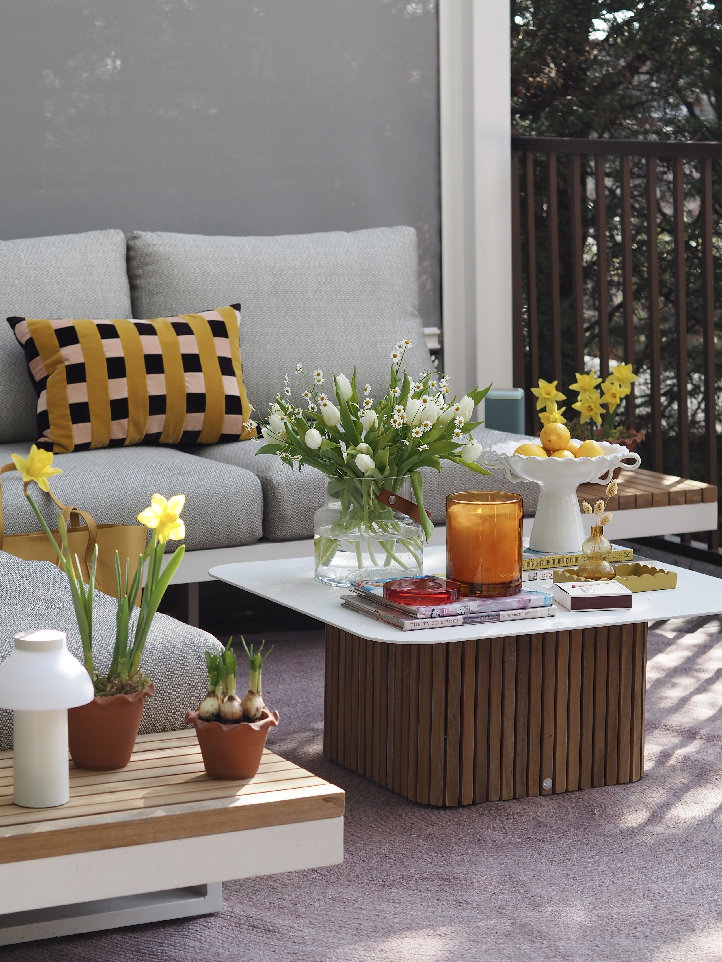 5 Easy Steps To Have A Covered Outdoor Living Space Ready For Spring and Summer In Just 1 Day!