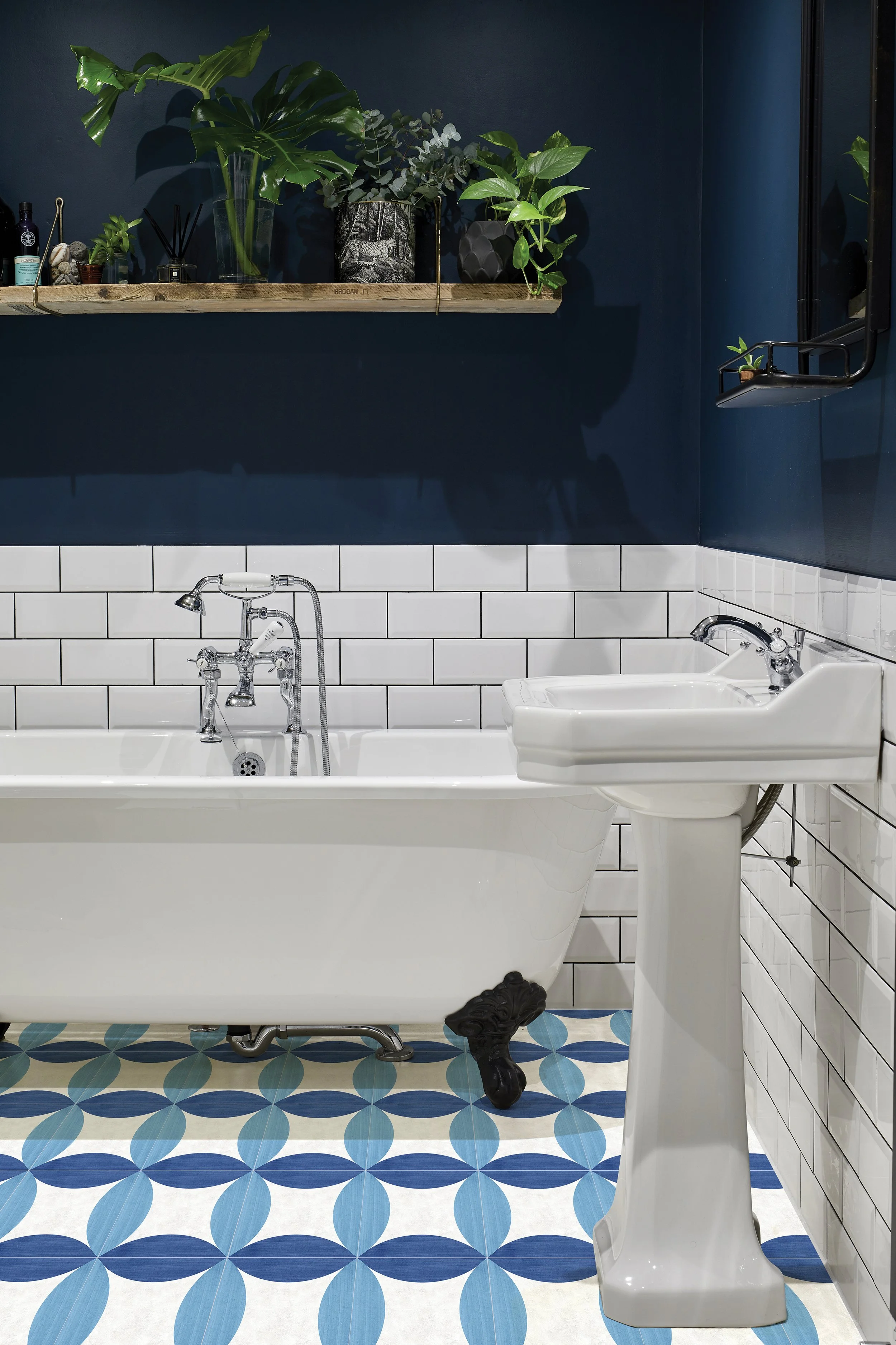 How To Choose The Right Floor Tiles For A Busy Family Bathroom