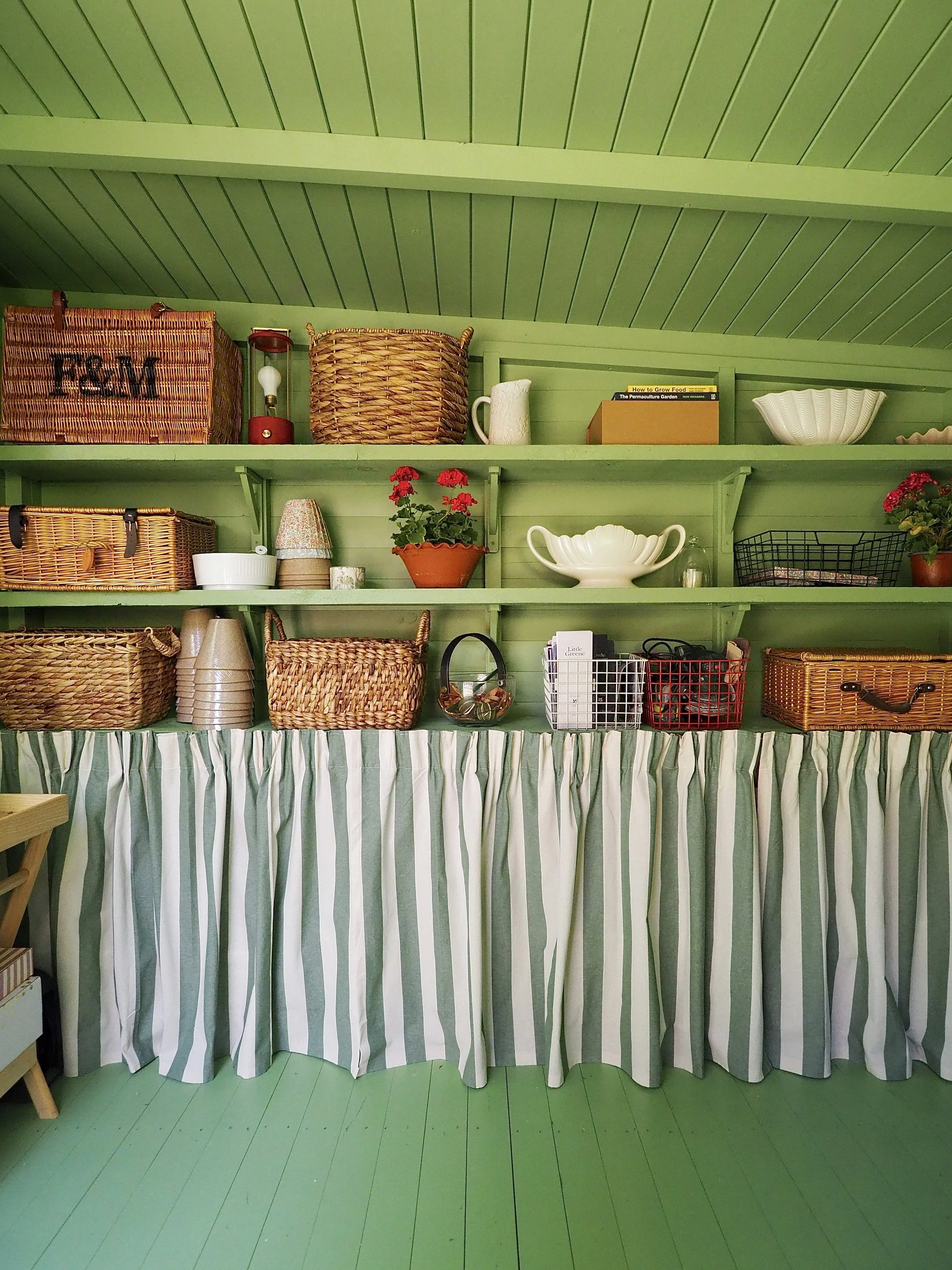 garden shed shelving