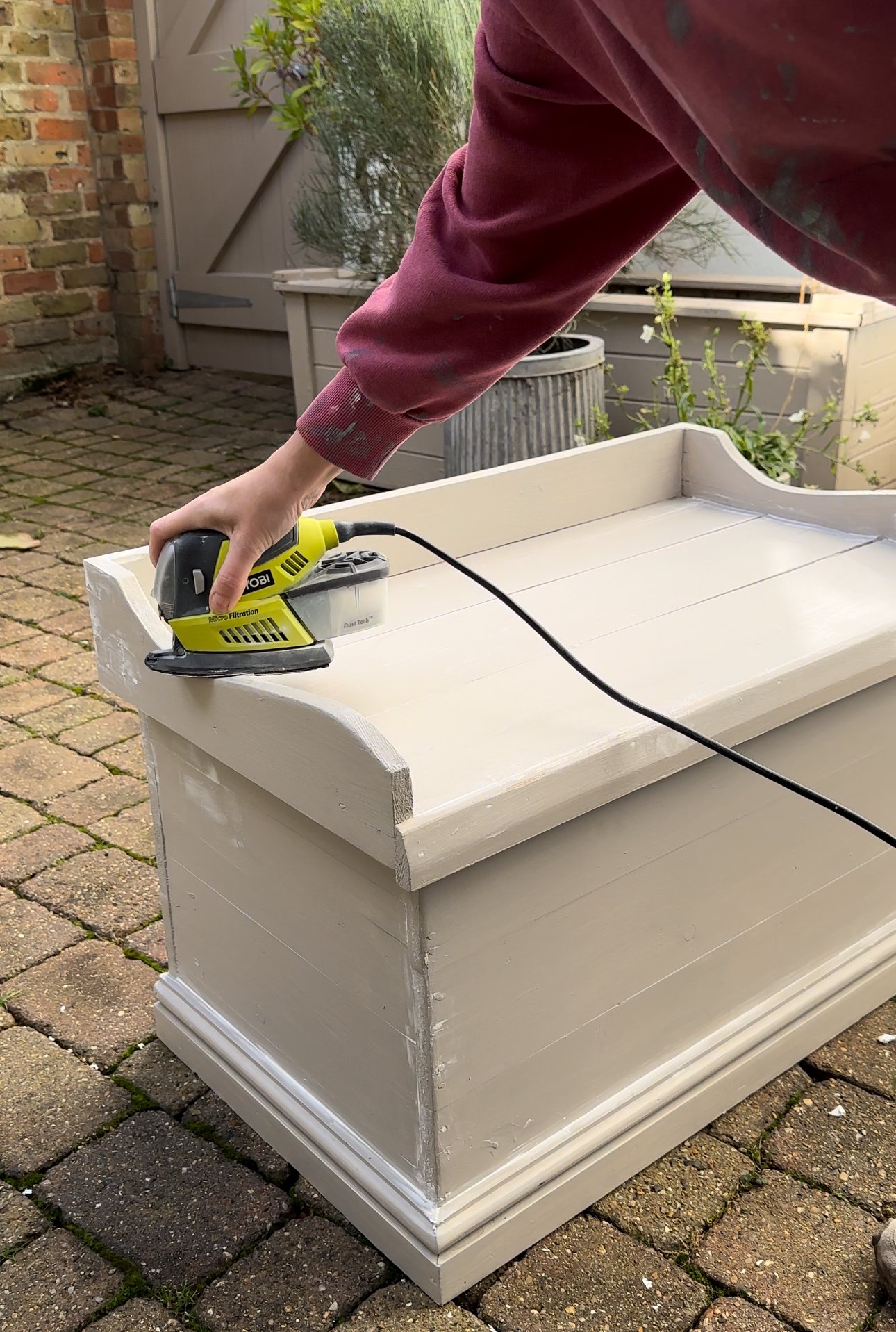 Storage bench upcycle