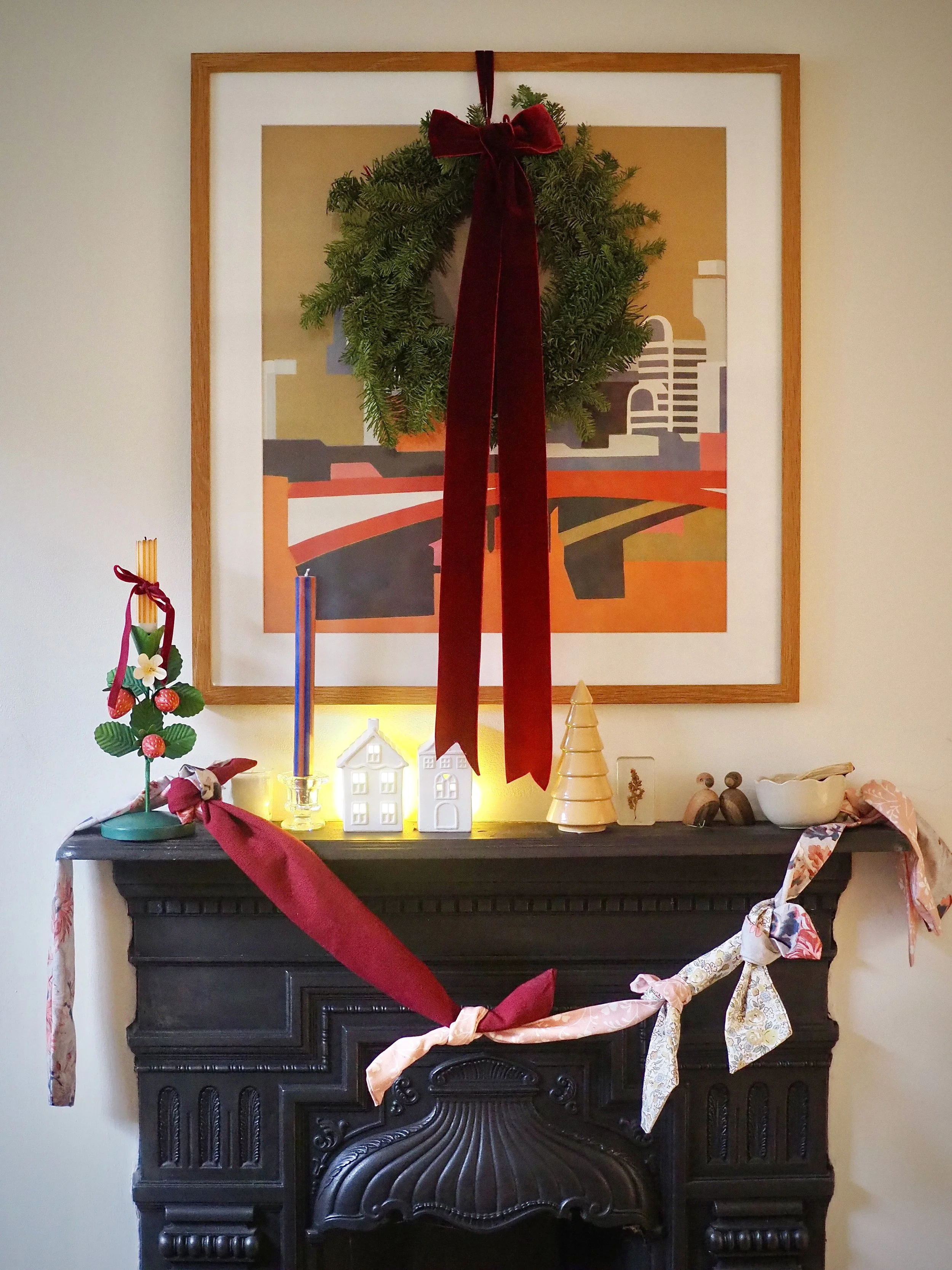 christmas fireplace decorating