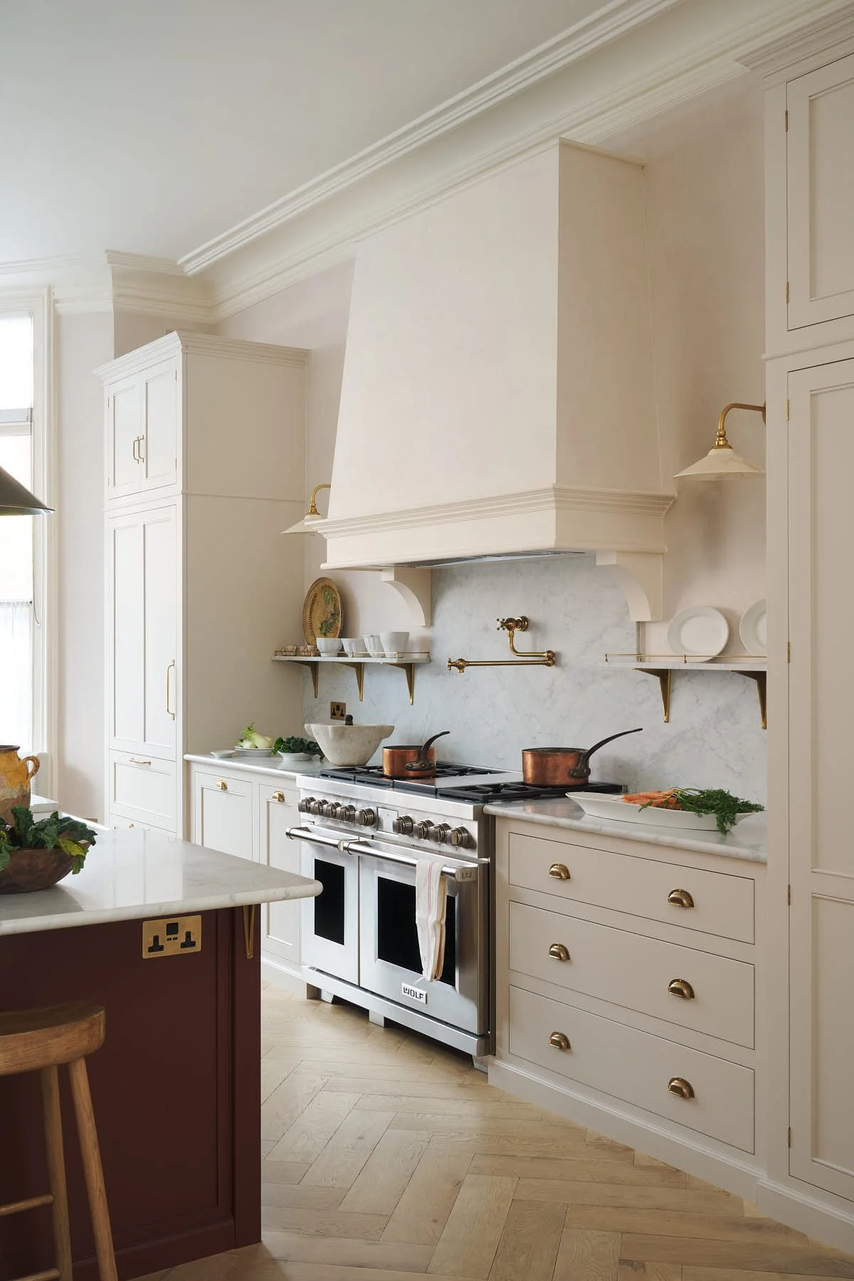 5.TheClassicEnglishKitchen-deVOL_LOW-RES.jpg