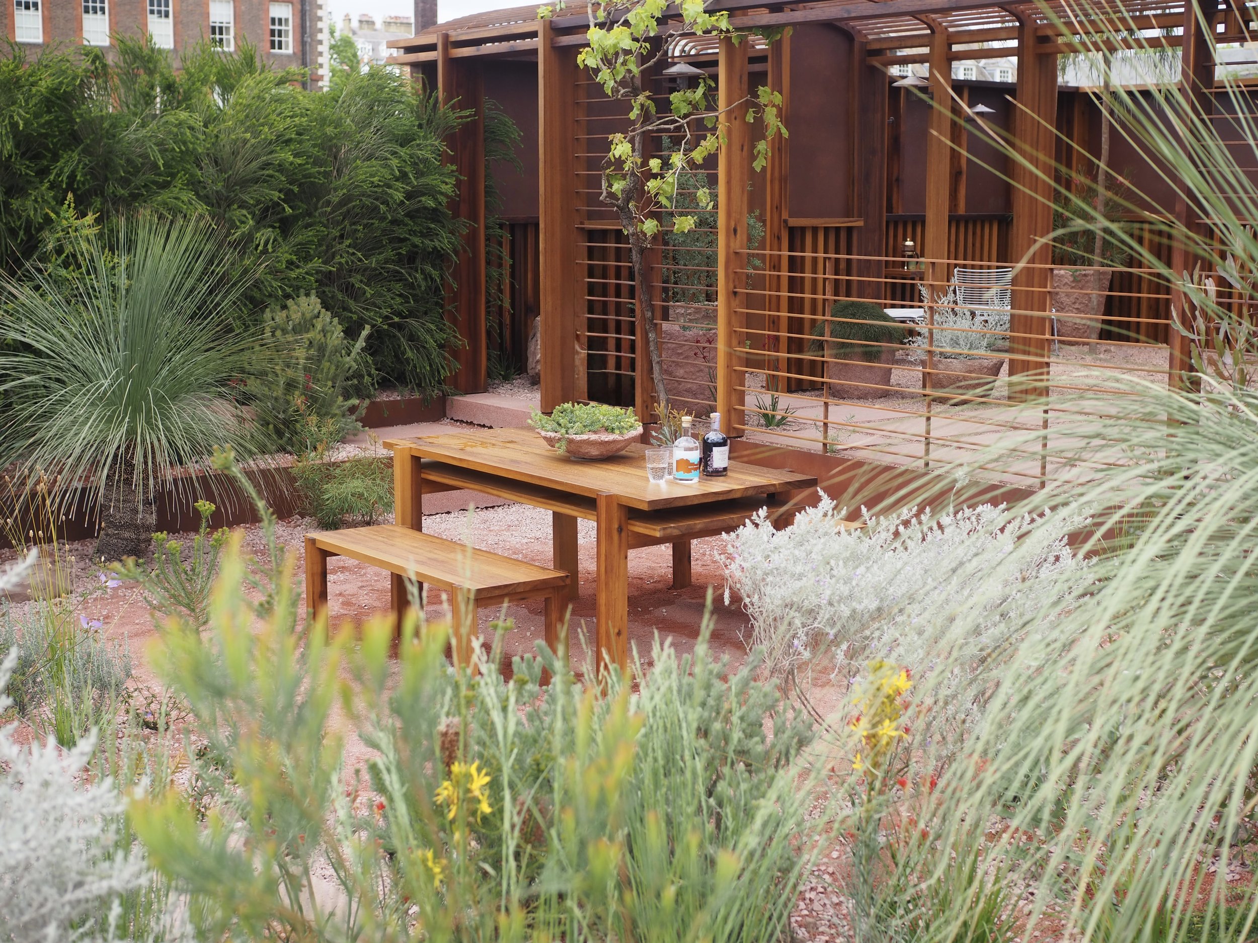 low maintenance garden ideas