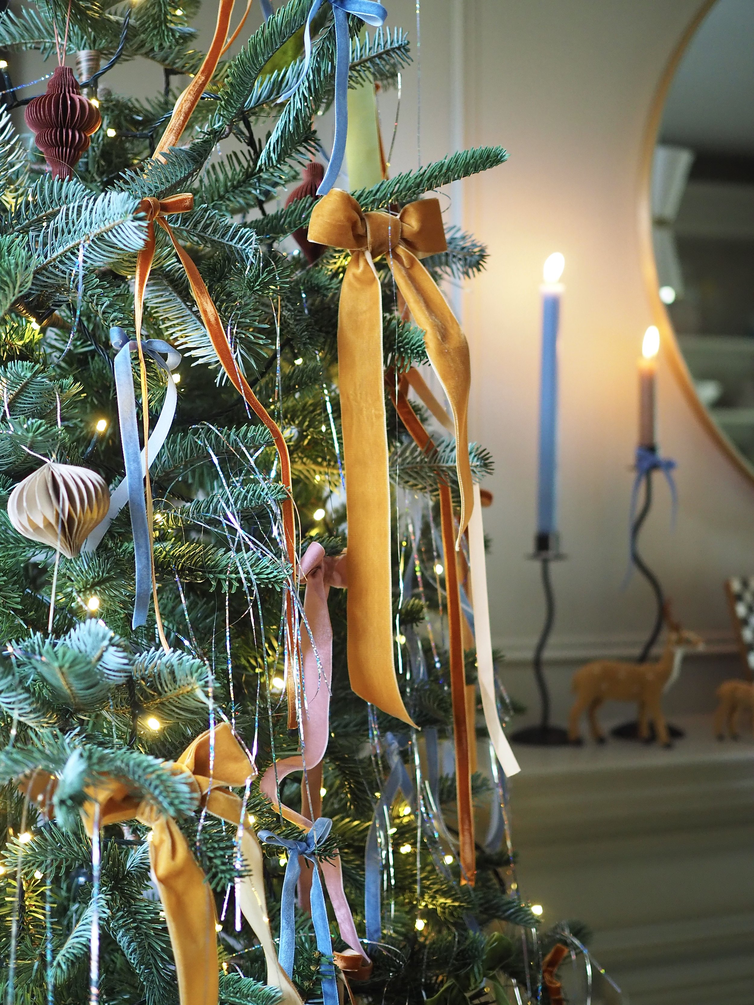My Bow Themed Christmas Tree The Big Christmas Decor Trend For