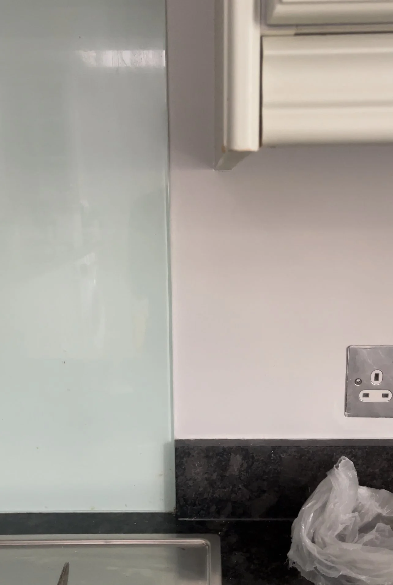 How To Stop Grease Stains Coming Through Paint With This Great Primer