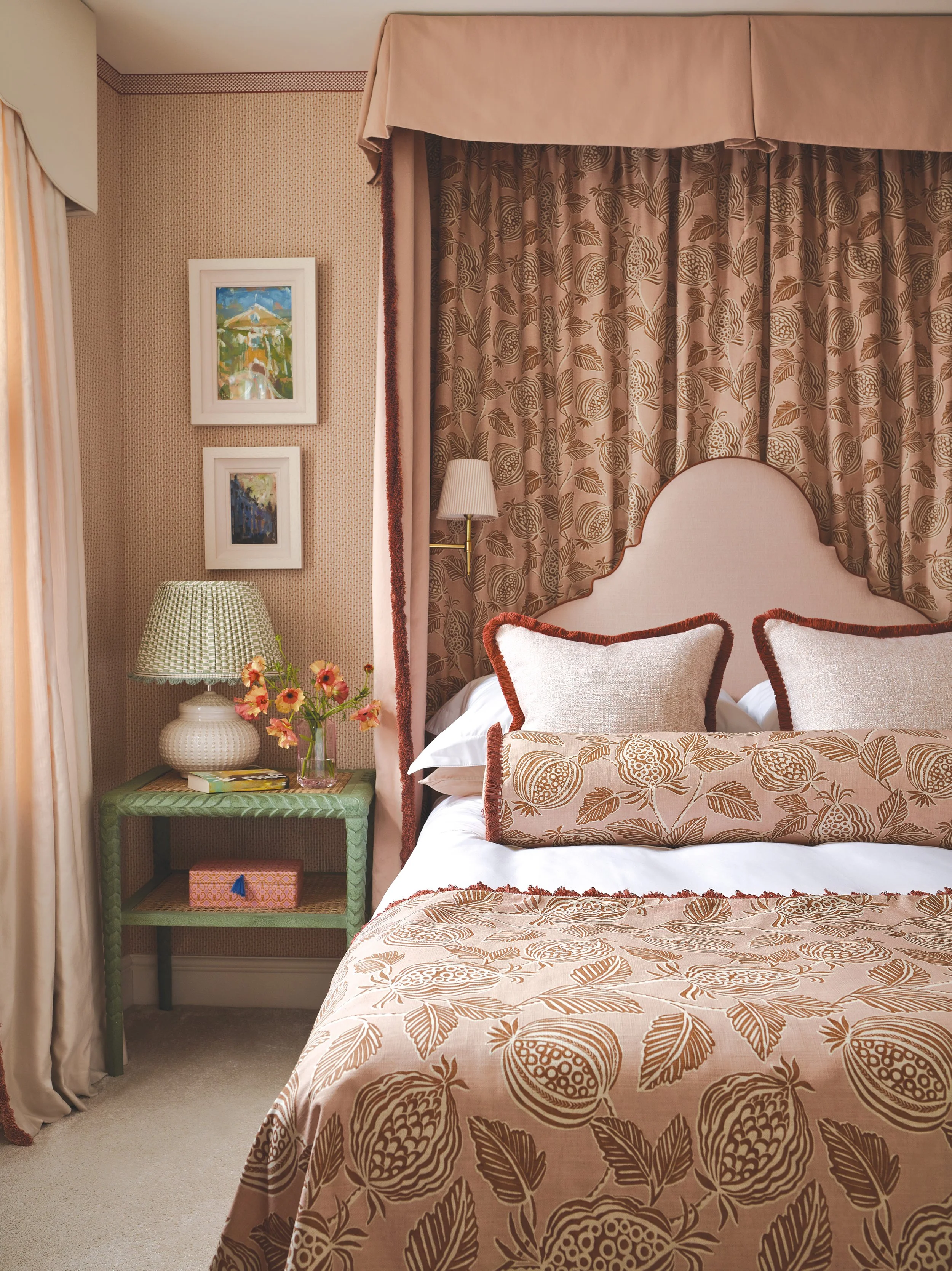 pink romantic bedroom