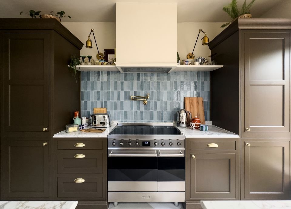 brown kitchen inspo