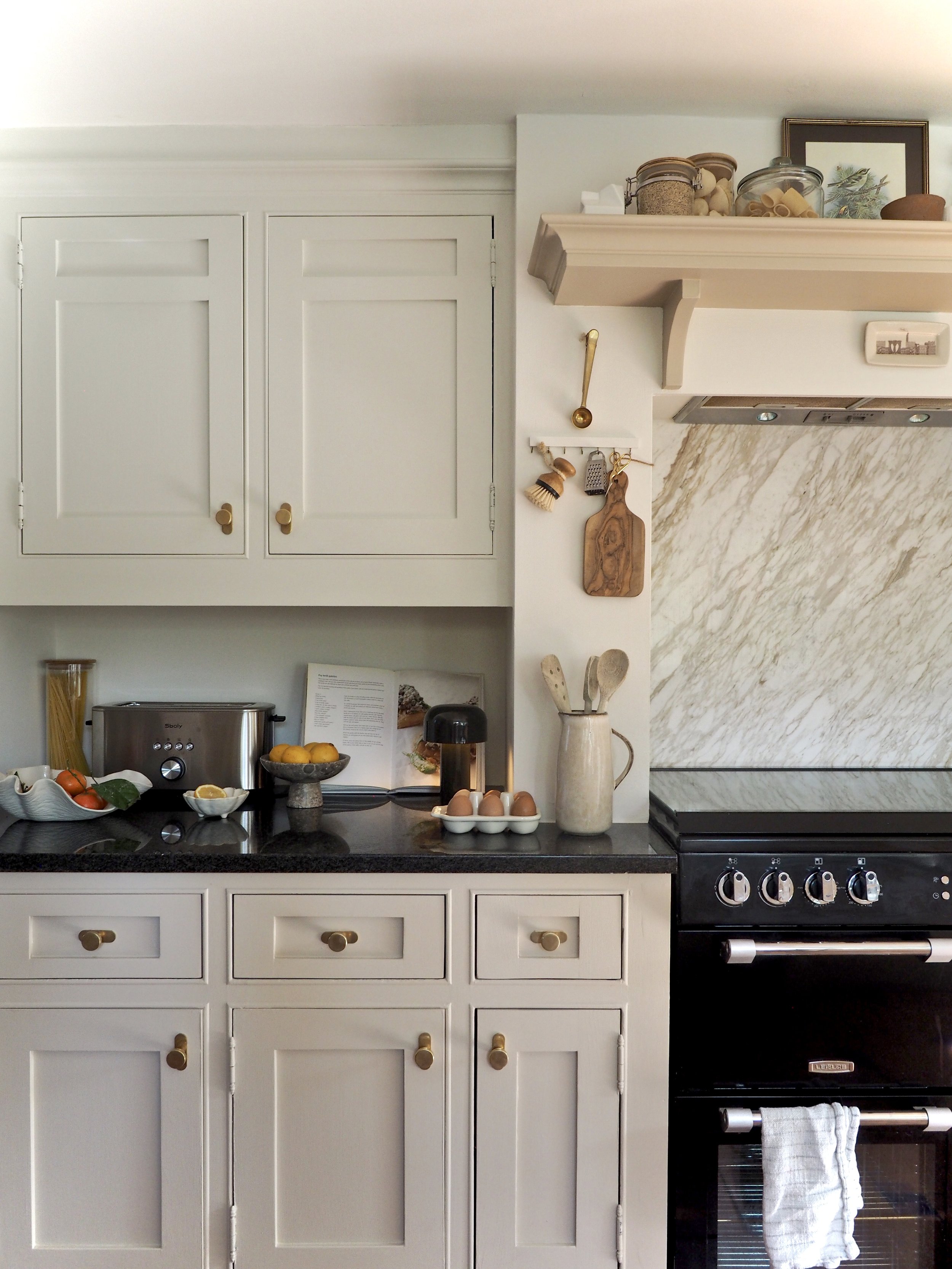 Easy Ways To Revamp An Old Kitchen With Simple DIY Hacks — MELANIE ...