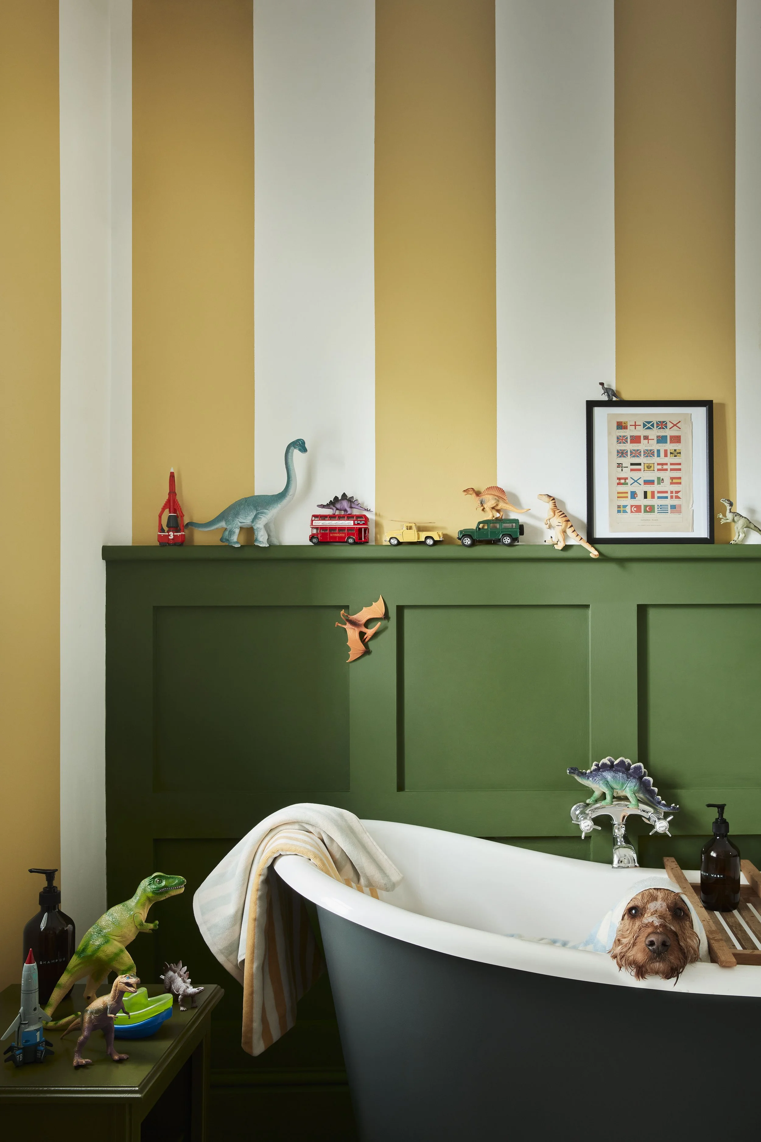 yellow striped bathroom