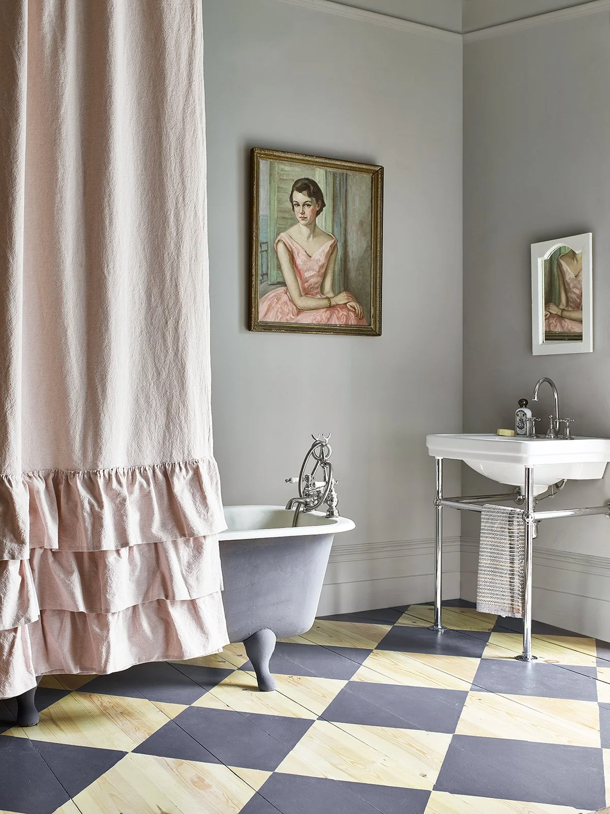 annie-sloan-6804997-annie-sloan---bathroom---wall-.jpg