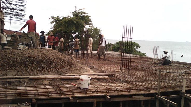 Jul 2015 - Building the roof of the undercellar.