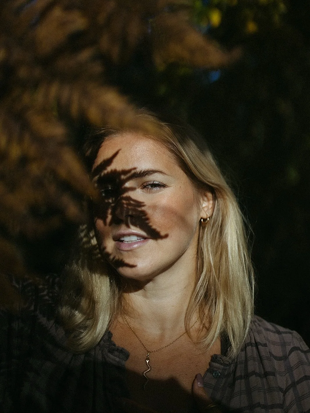 People are never really seeing you.
They’re seeing the version of you that fits their story.
Their fears.
Their insecurities.
Their admiration.
You can be pure love, and someone will still project their pain onto you.
You can be doing you