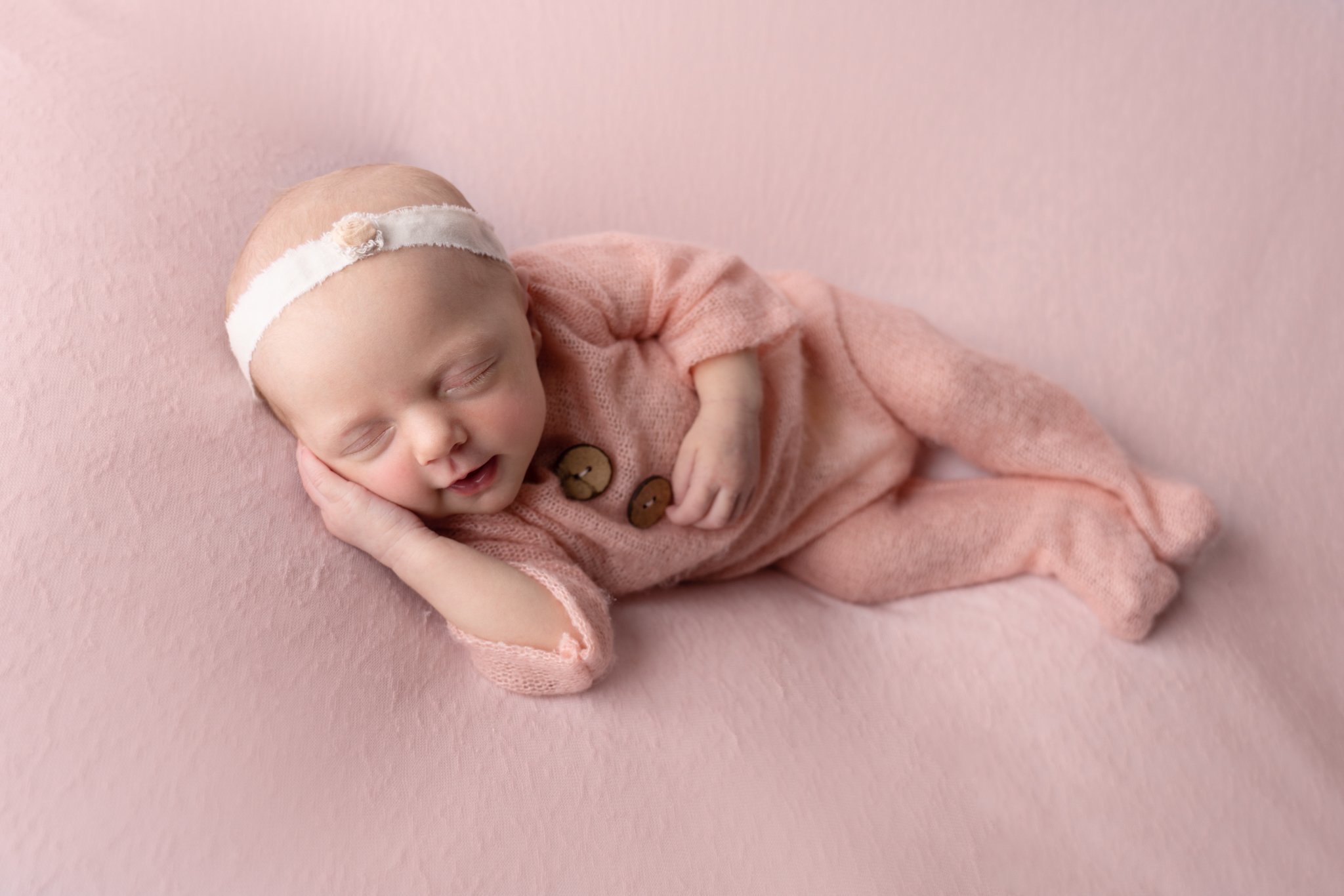 newborn photographer-6.jpg