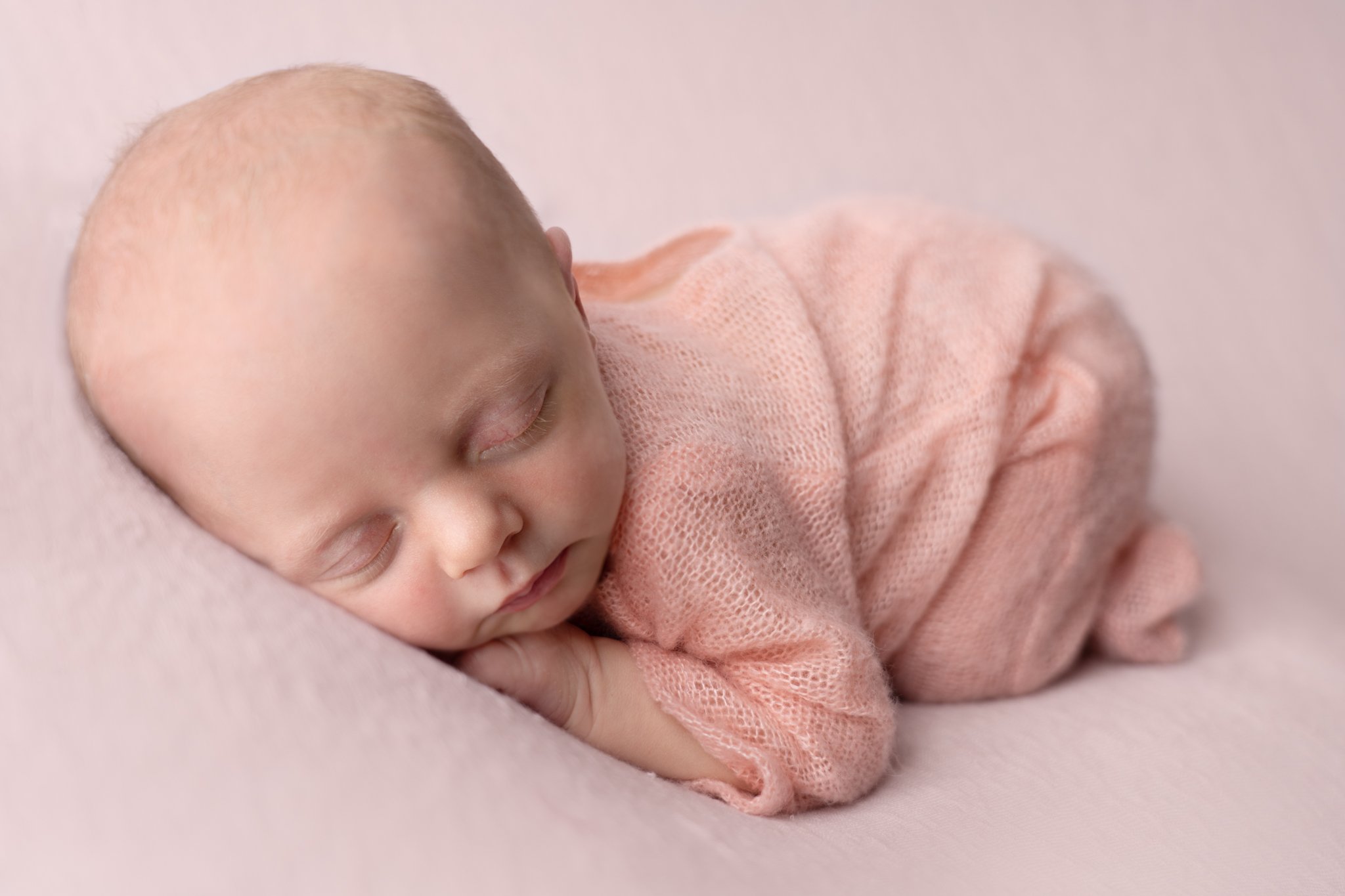 newborn photographer-7.jpg