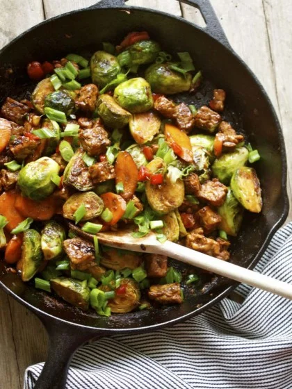NoshOn.It: Brussels Sprout and Tempeh Stir Fry