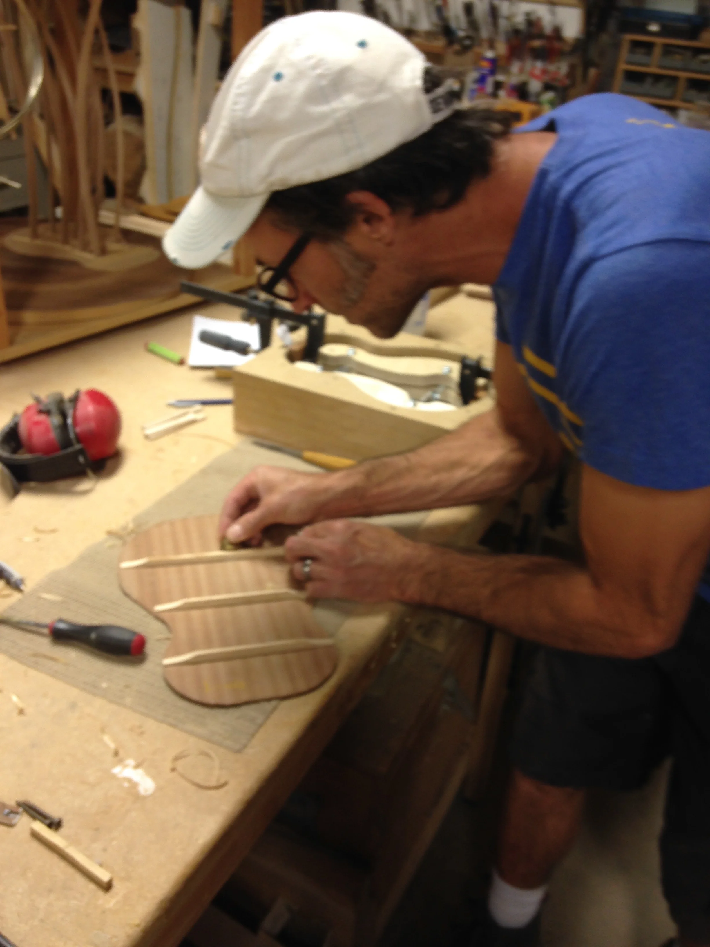 Paulie tuning back braces.