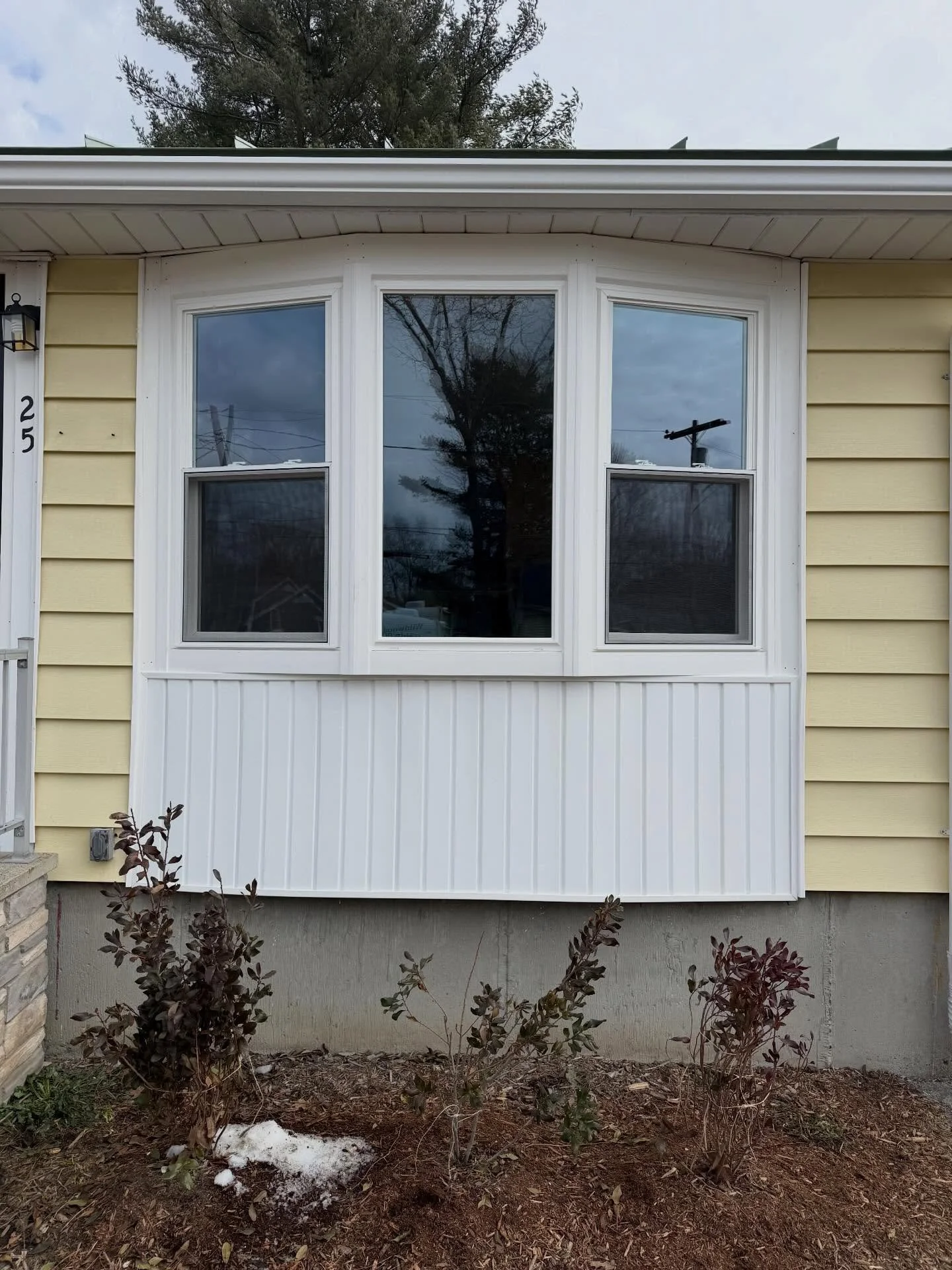 📍 Portland, ME What an upgrade! 😍 beautiful @paradigm.windows installed by our professionally trained and certified crew!