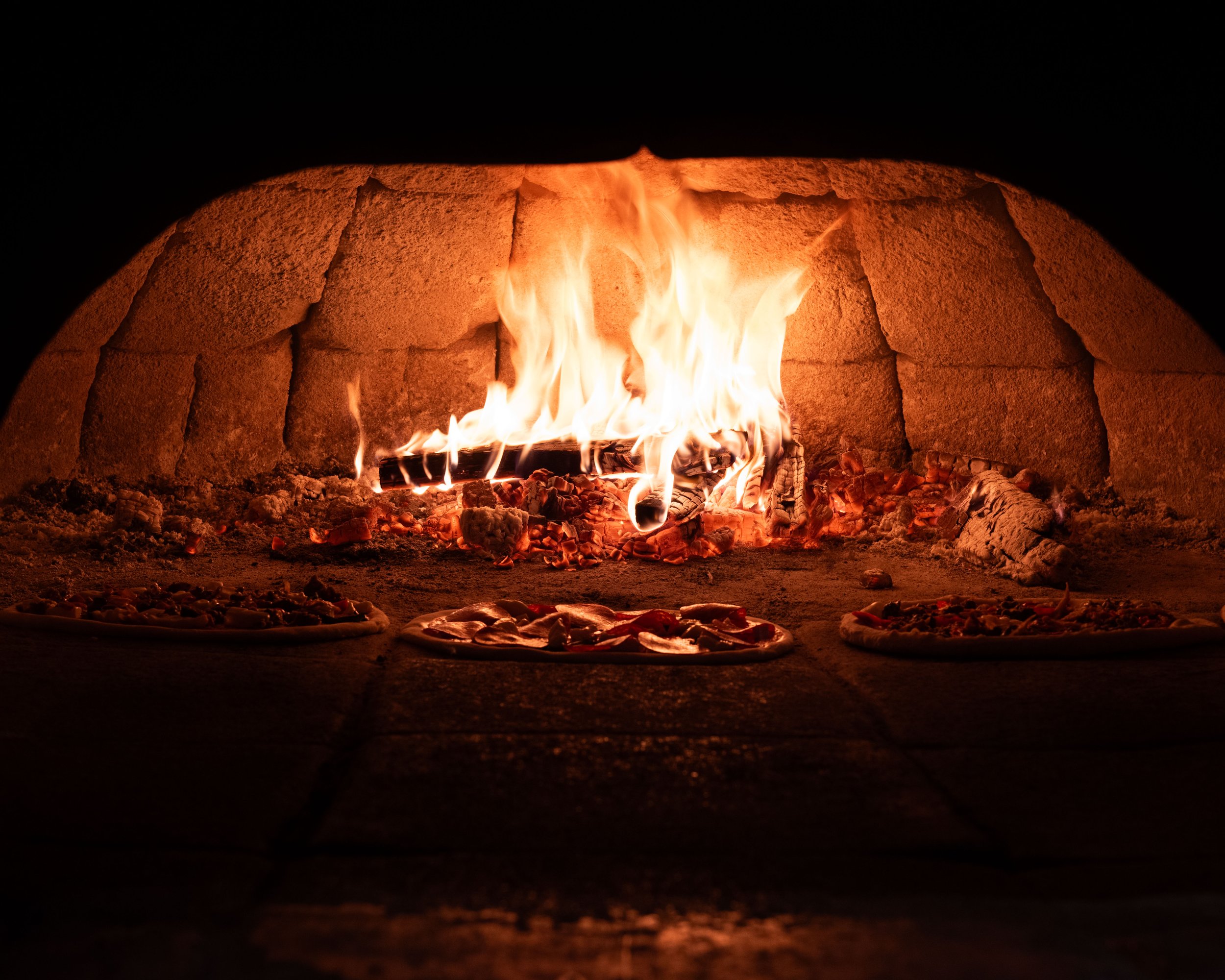 251030-Ken's Artisan-Wood Fire Oven-Devin White 2.jpg
