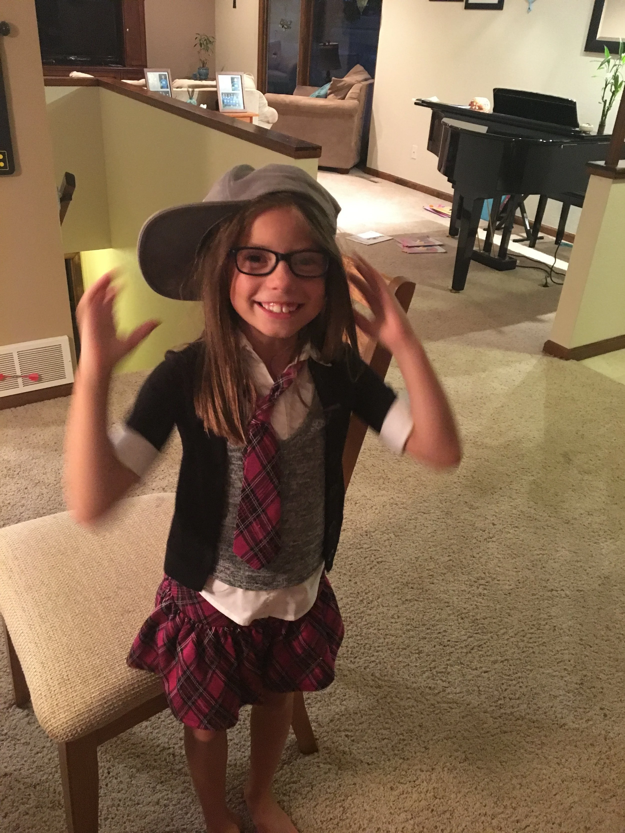 Oldest niece: Sarah. She got glasses like Aunt V. She is goofy and kind. Her mom says she reminds her of her Aunt V. 