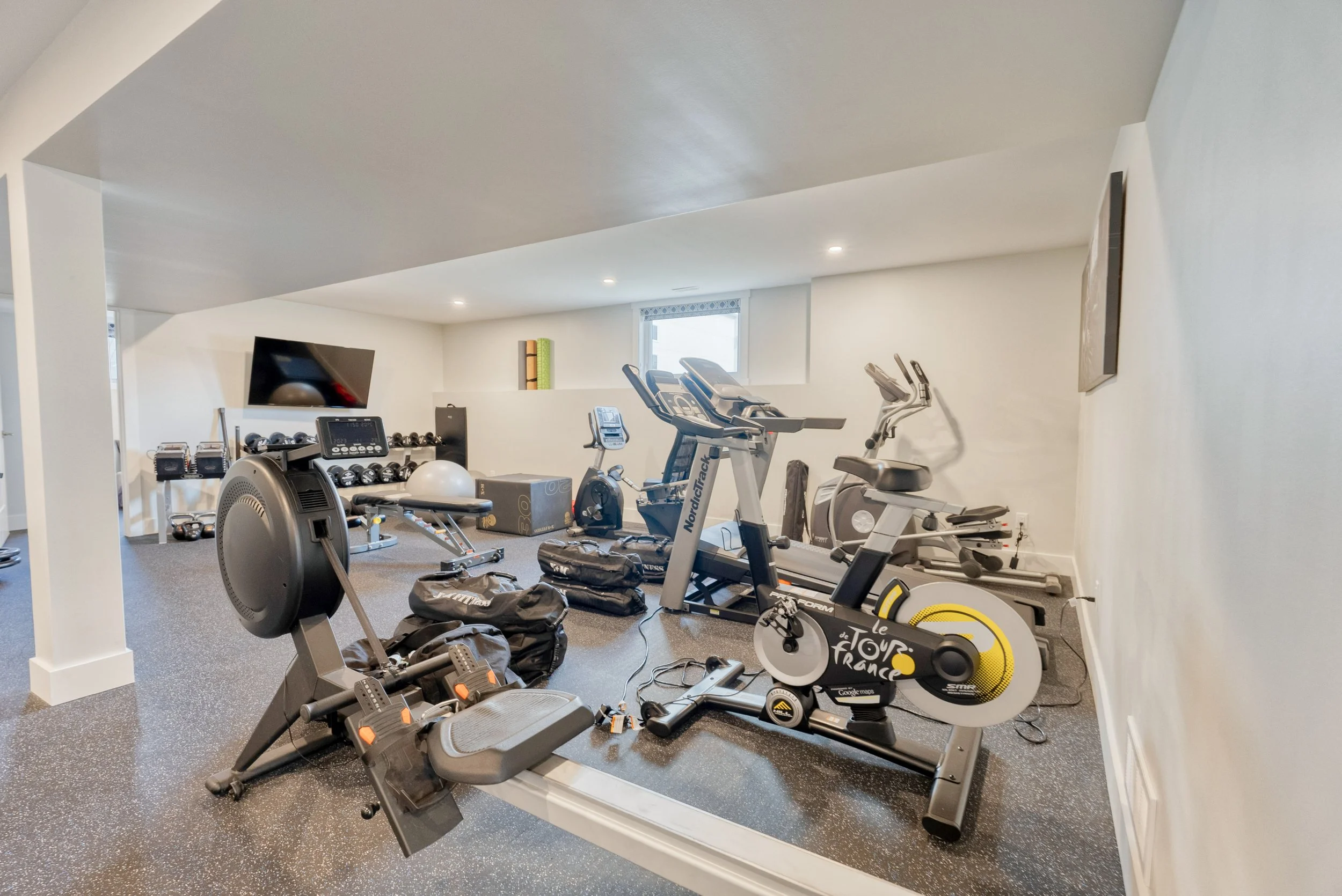 1464 Berkshire Dr-58.jpg