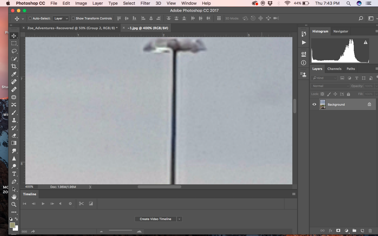 The precise lines around this light pole indicate that the image has been compressed.