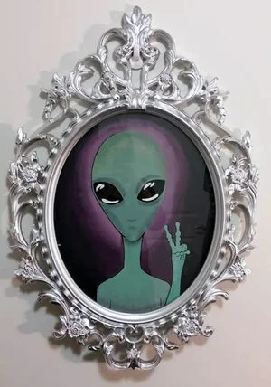 This fetching portrait would look great in any fortean's home.